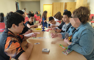 Des séances de jeux de société au collège de Sète